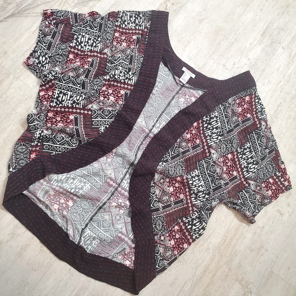 FOREVER 21 Red Black Cherry Cardigan Shirt Sweater Shawl Women's Juniors Sz L
